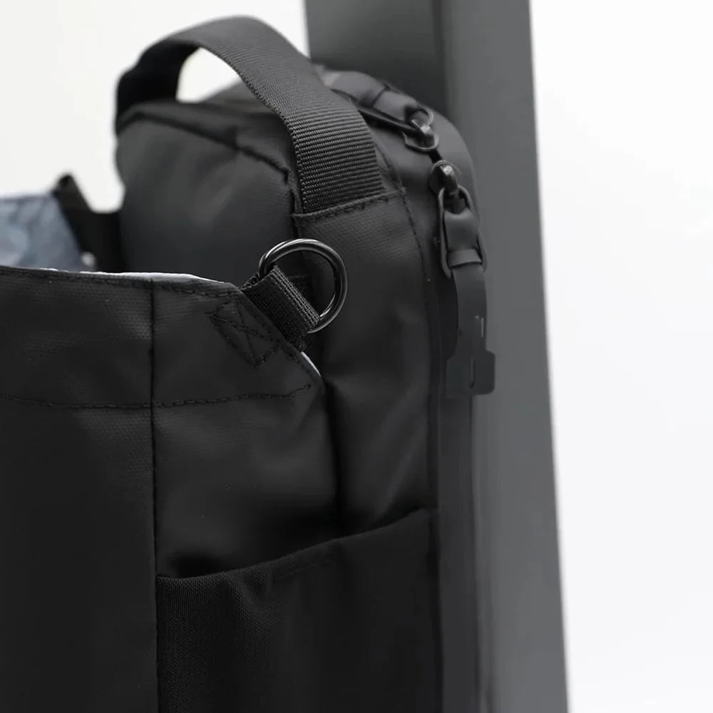 Vamperz Magnetic Water Bottle Gym Bag